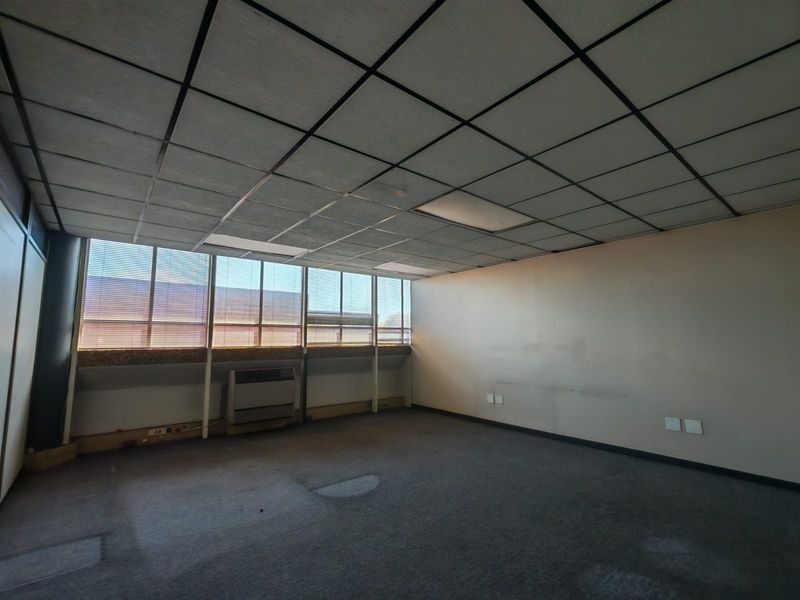 Office To Rent in Benoni Central - Photo 9