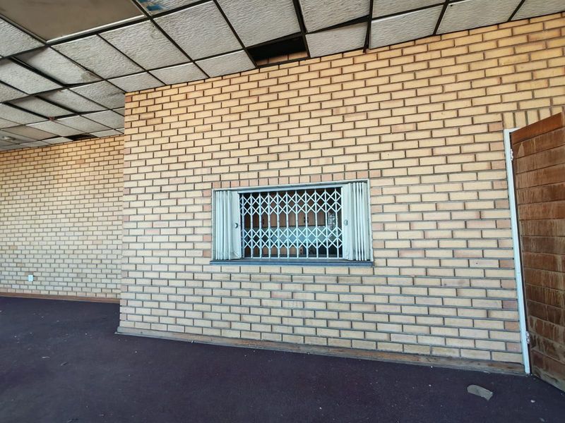 Office To Rent in Benoni Central - Photo 4