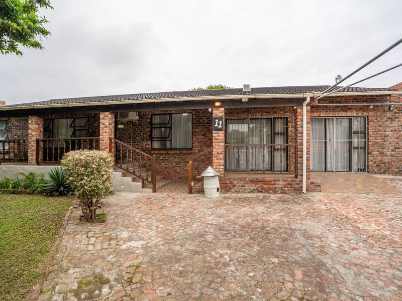 House For Sale in Clarendon Marine - Photo 4