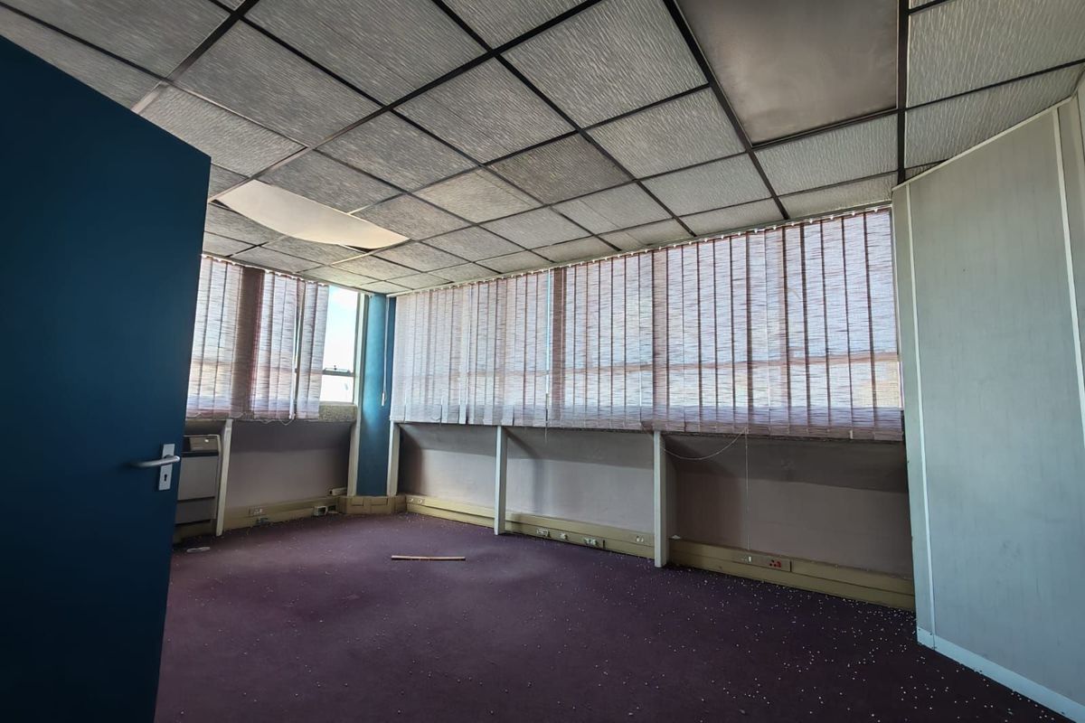 Office To Rent in Benoni Central - Photo 4