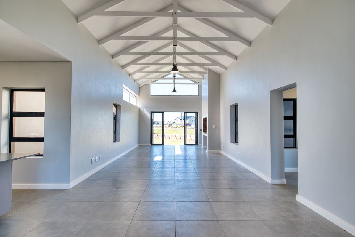 House For Sale in Hartland Lifestyle Estate - Photo 5