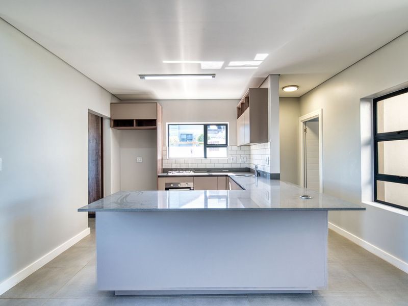 House For Sale in Hartland Lifestyle Estate - Photo 7