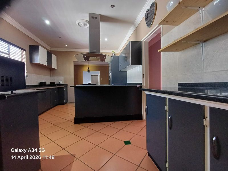 House For Sale in Vaal Park - Photo 9