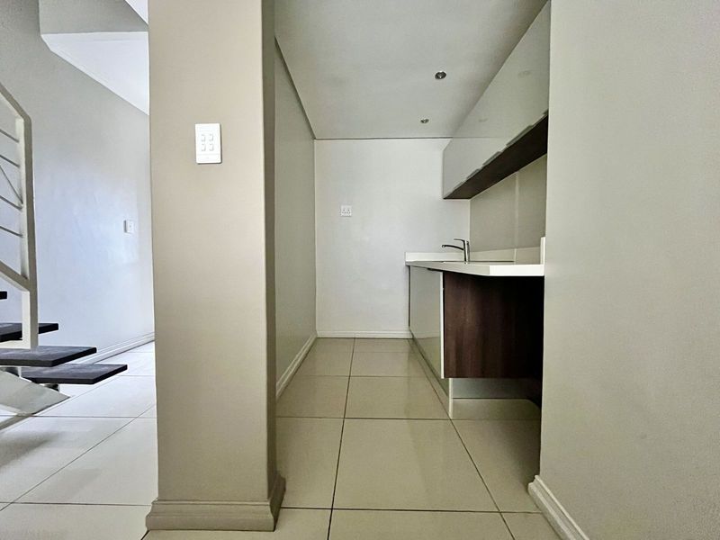 Apartment To Rent in Menlo Park - Photo 9