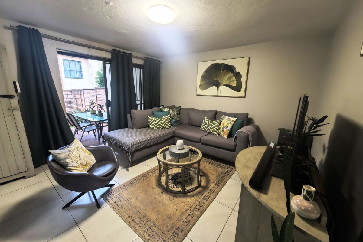House For Sale in Hennopspark - Photo 3