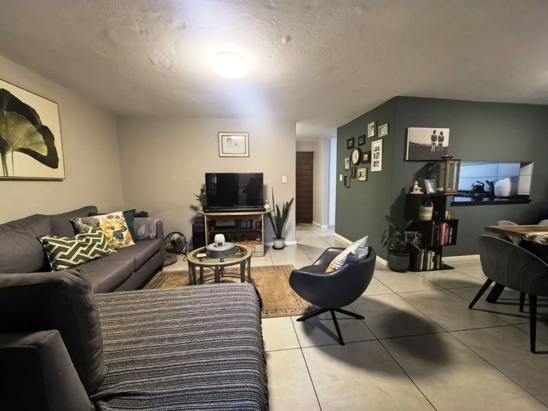 House For Sale in Hennopspark - Photo 7