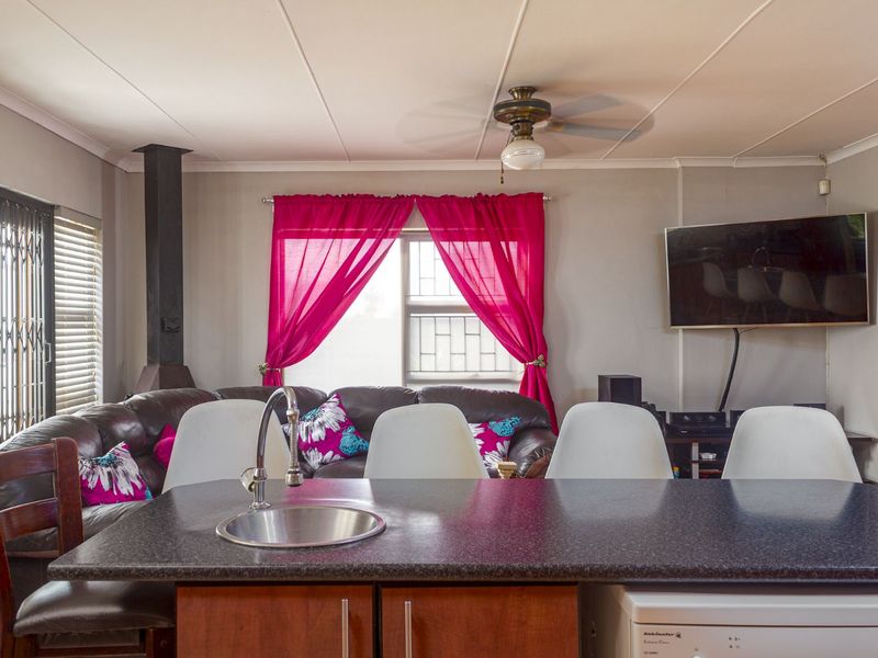 House For Sale in Delvillepark - Photo 8