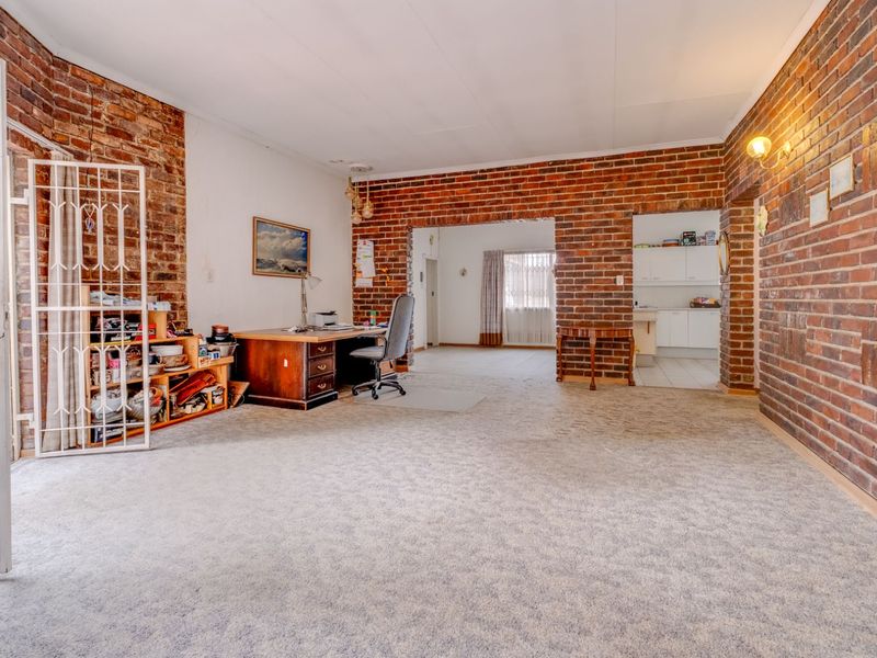 House For Sale in Florida Park - Photo 2