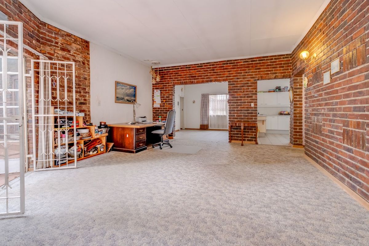 House For Sale in Florida Park - Photo 2