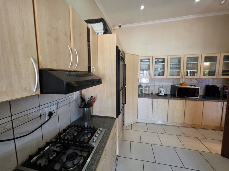 Guest House For Sale in Belgravia - Photo 6