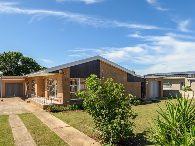 House For Sale in Algoa Park - Photo 2