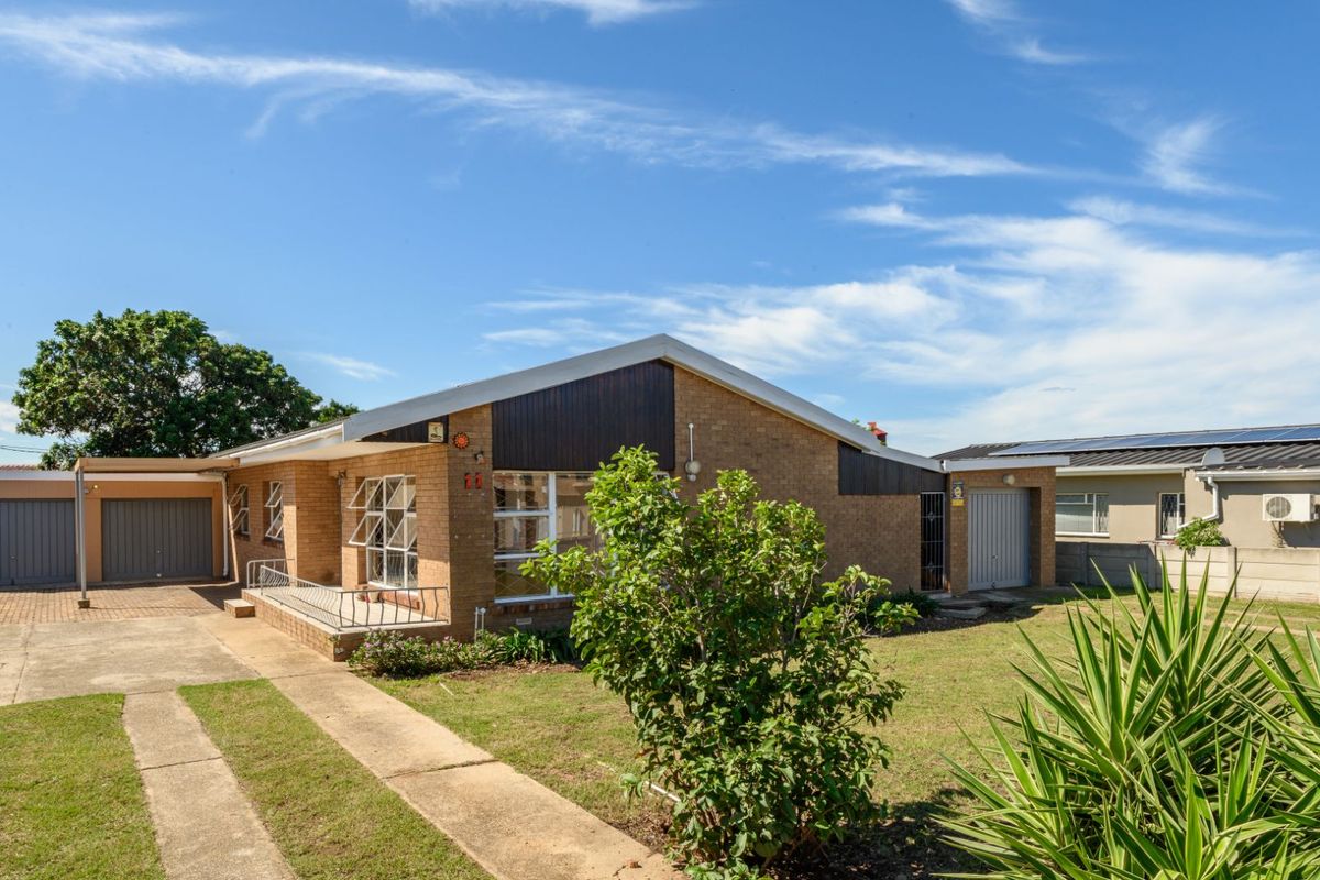 House For Sale in Algoa Park - Photo 2