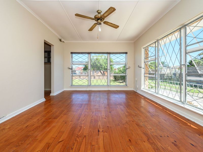 House For Sale in Algoa Park - Photo 5