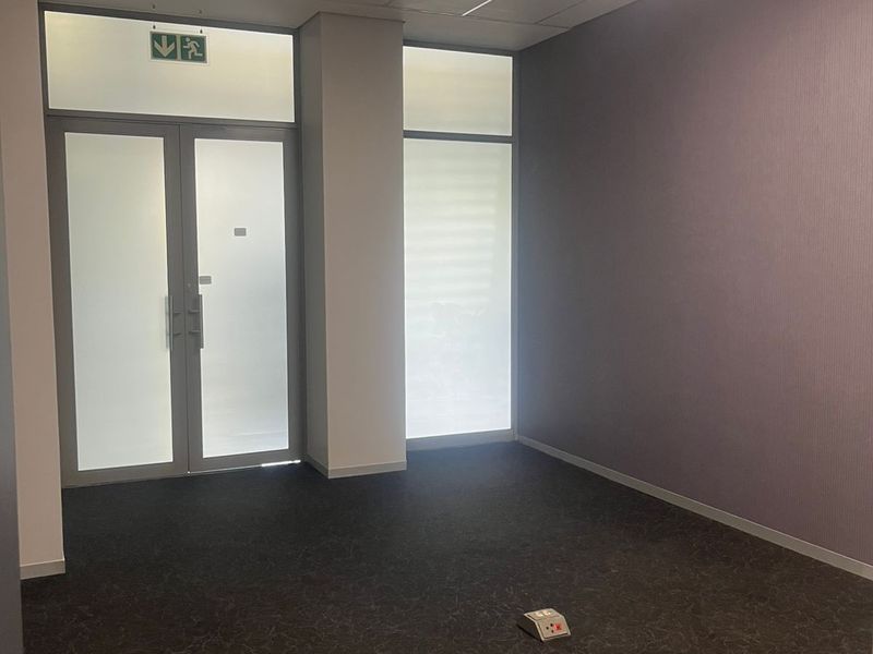 Office To Rent in Highveld - Photo 10