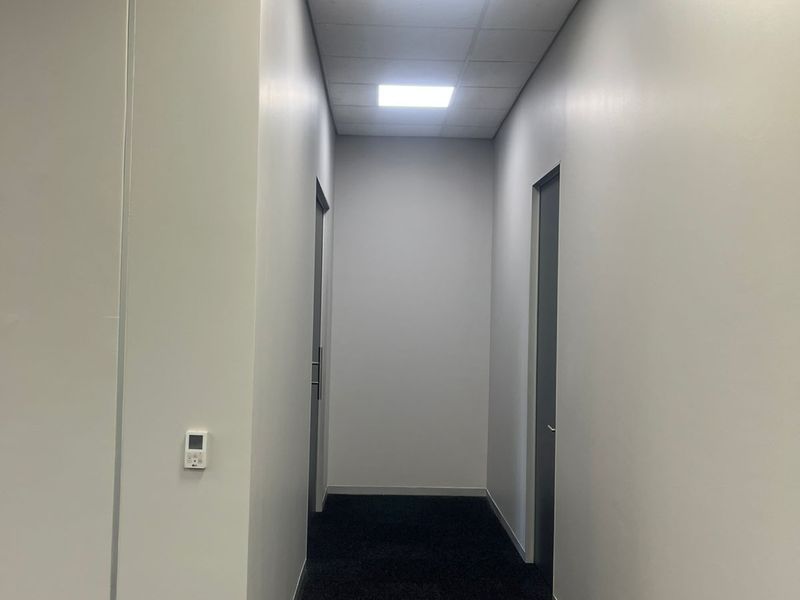 Office To Rent in Highveld - Photo 9