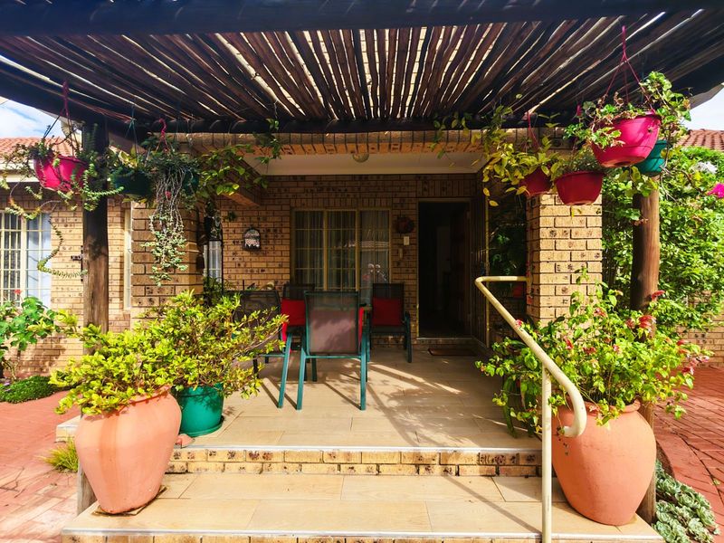 House For Sale in Modimolle Central - Photo 2