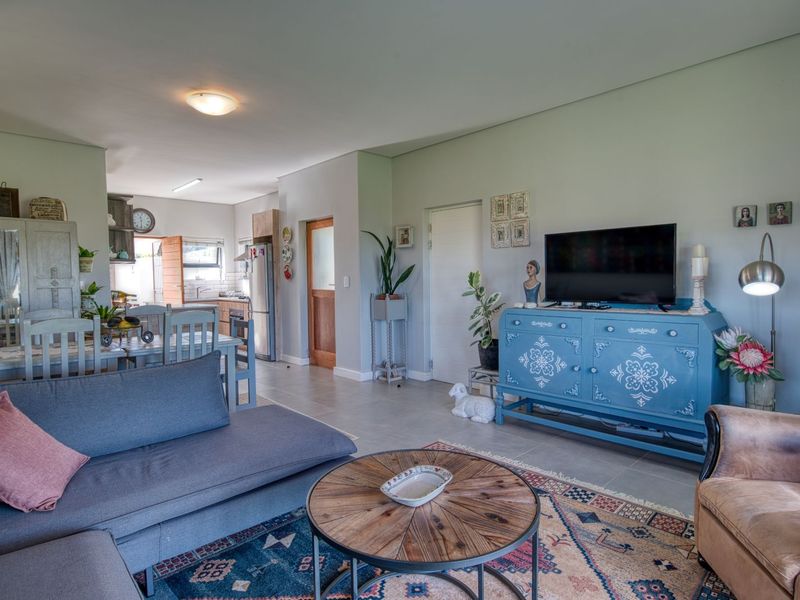 House For Sale in Hartland Lifestyle Estate - Photo 5