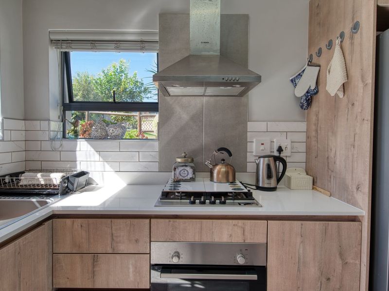 House For Sale in Hartland Lifestyle Estate - Photo 9