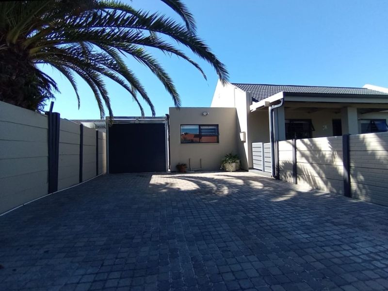 House For Sale in Blanco - Photo 2