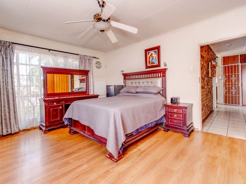 House For Sale in Florida - Photo 9