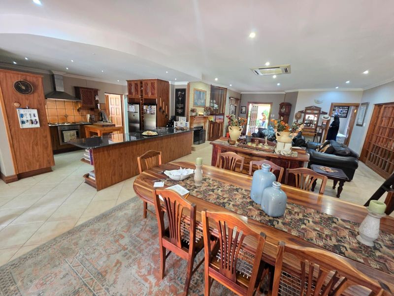 House For Sale in Hillcrest - Photo 8