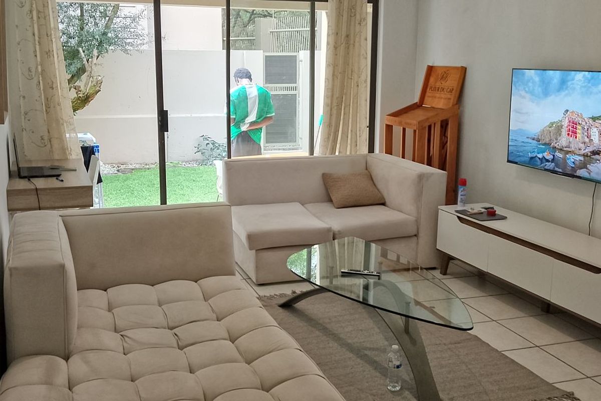 Apartment To Rent in Paulshof - Photo 5