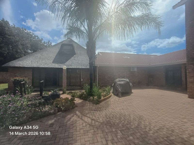 House For Sale in Doringkruin - Photo 2