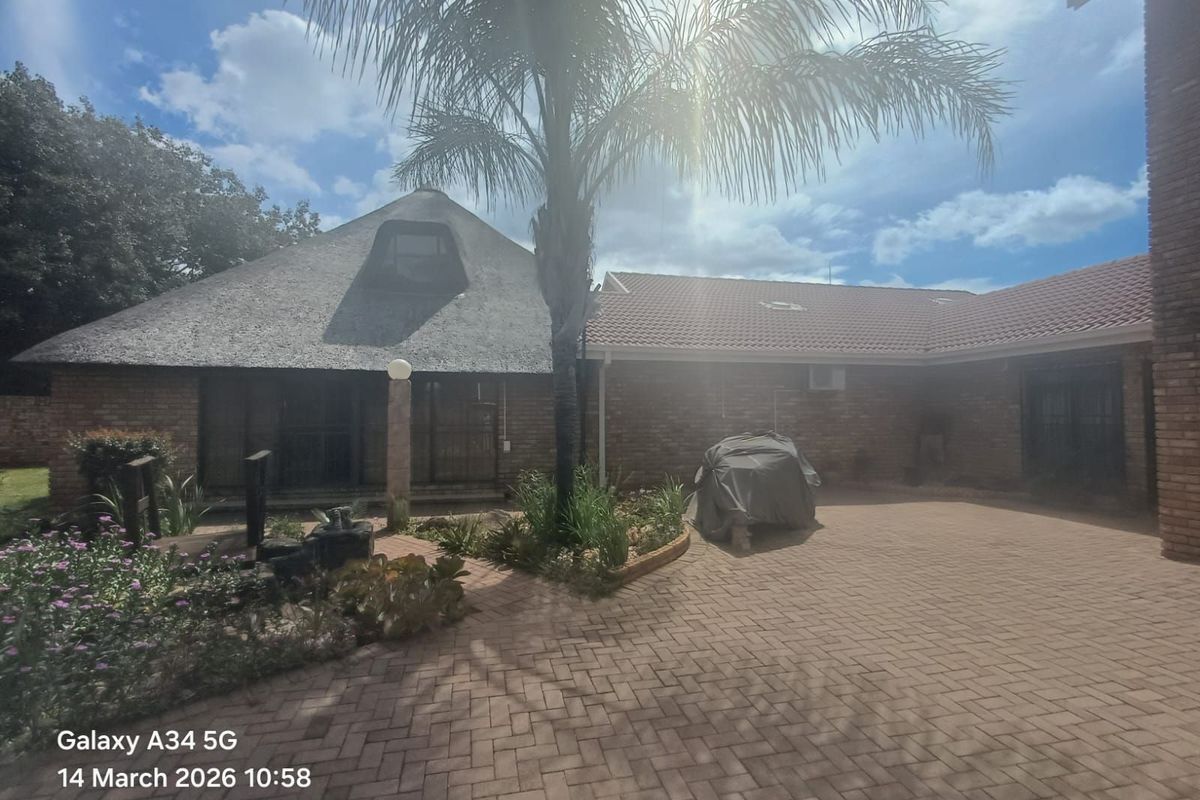 House For Sale in Doringkruin - Photo 2