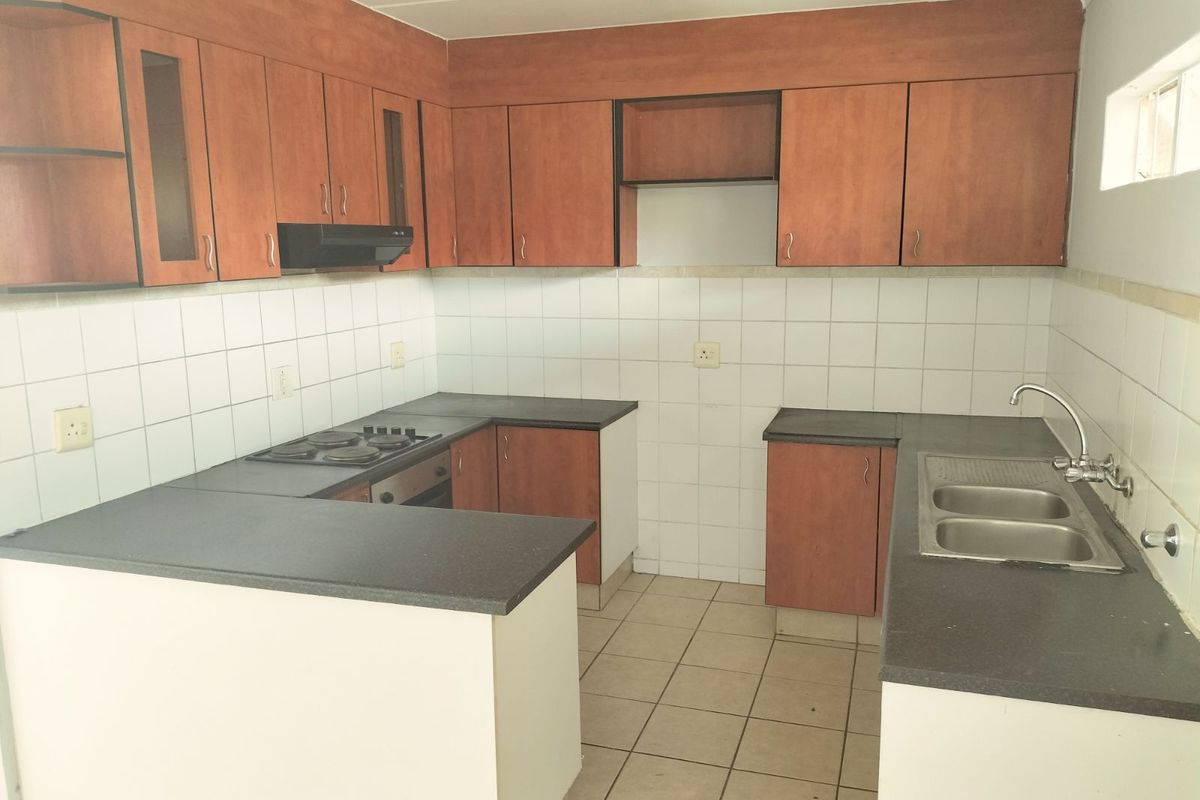 Apartment For Sale in Noordhang - Photo 4