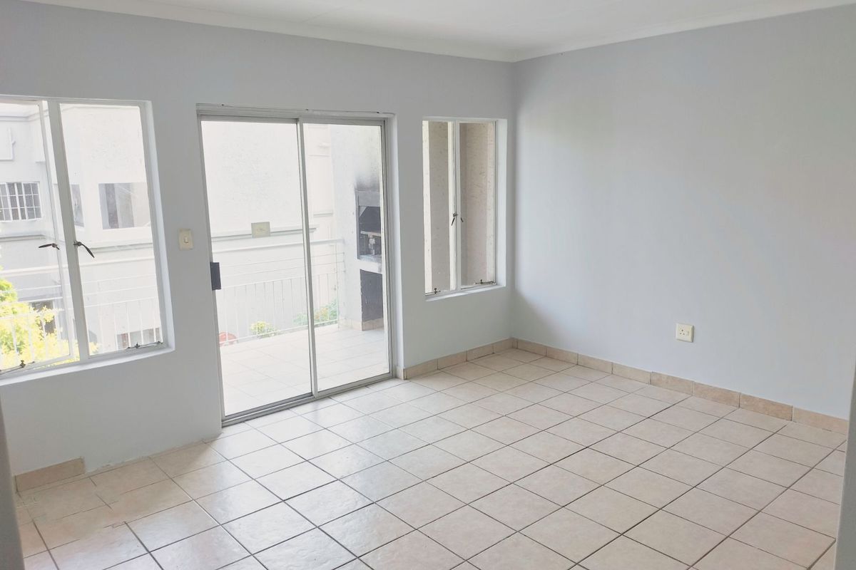 Apartment For Sale in Noordhang - Photo 2