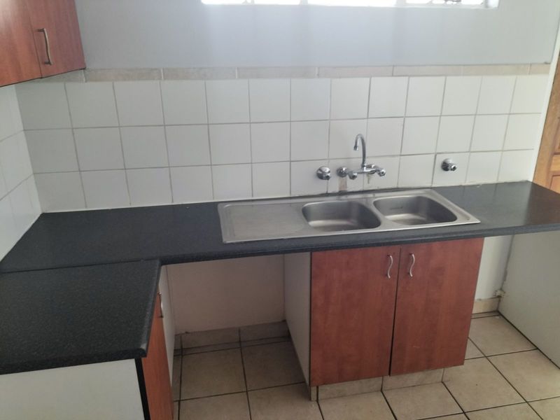 Apartment For Sale in Noordhang - Photo 5