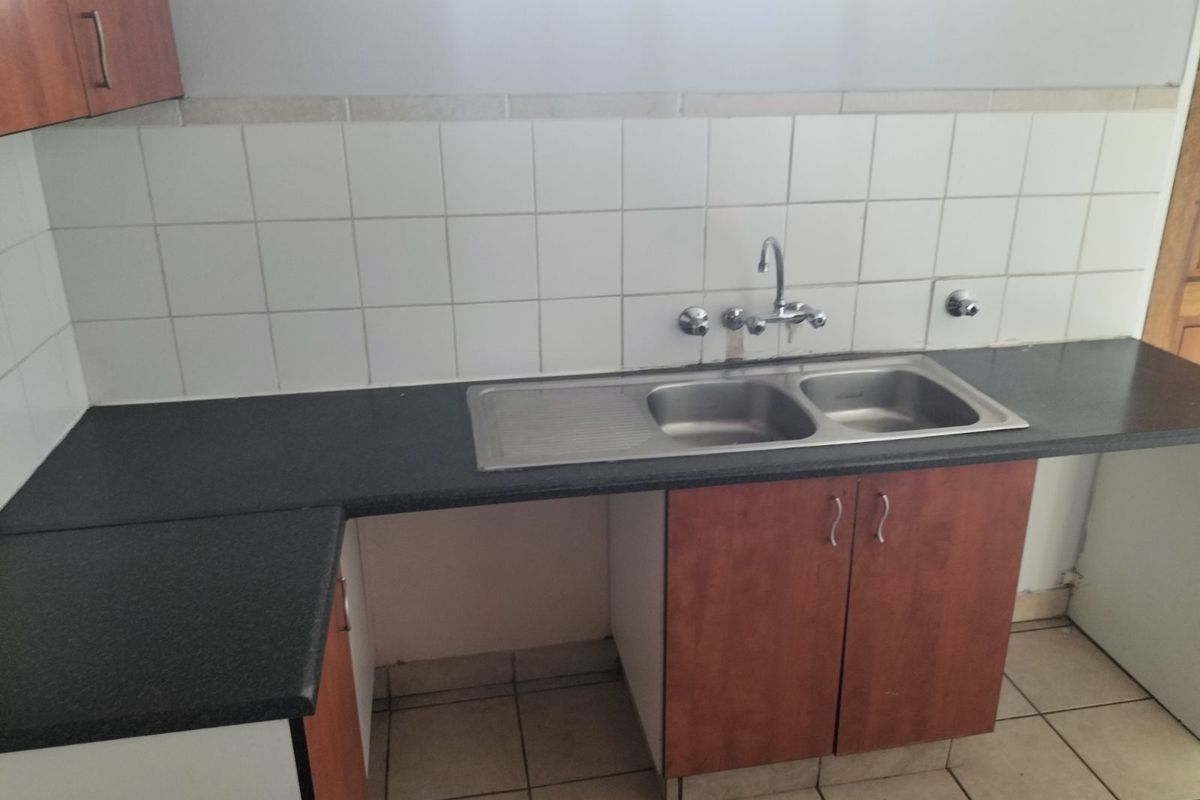 Apartment For Sale in Noordhang - Photo 5