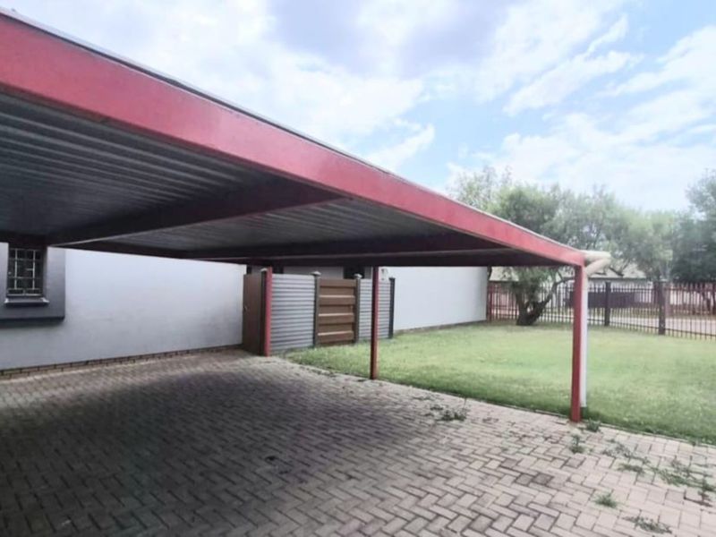 House To Rent in Secunda Central - Photo 1