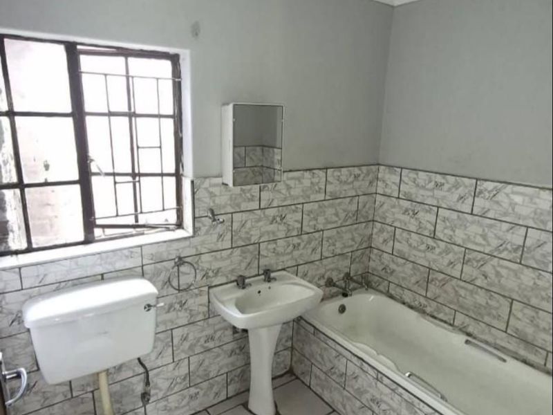 House To Rent in Secunda Central - Photo 8