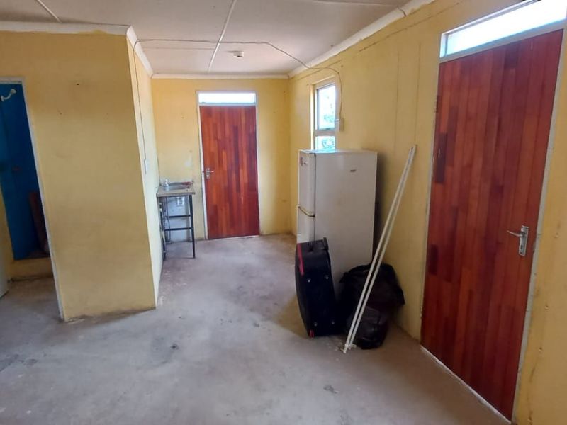 House For Sale in Calitzdorp Central - Photo 5