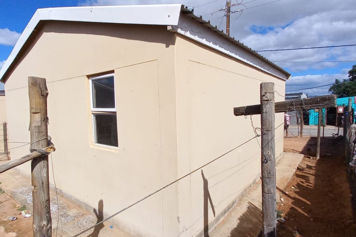 House For Sale in Calitzdorp Central - Photo 3