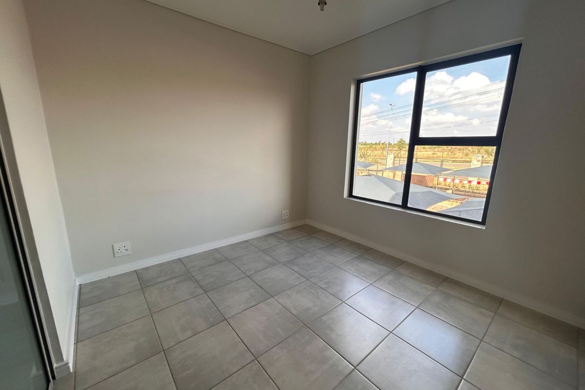 Apartment To Rent in Mooikloof Glen - Photo 5