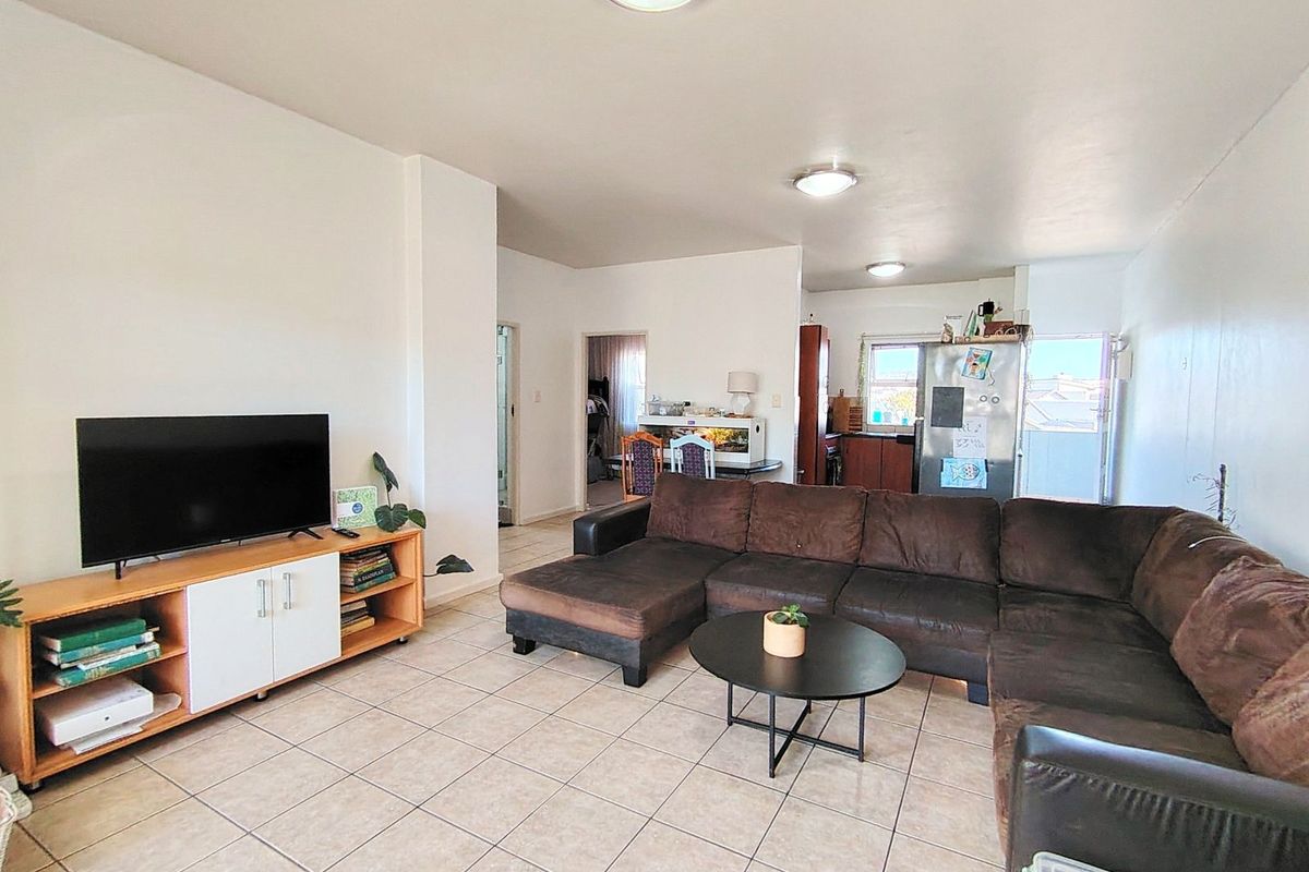 Apartment For Sale in Diaz Beach - Photo 5