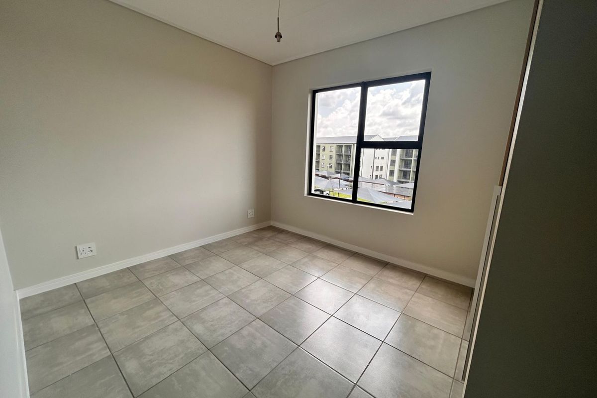 Apartment For Sale in Mooikloof Glen - Photo 4