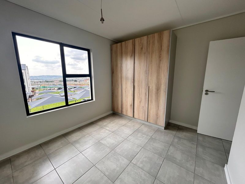 Apartment For Sale in Mooikloof Glen - Photo 3