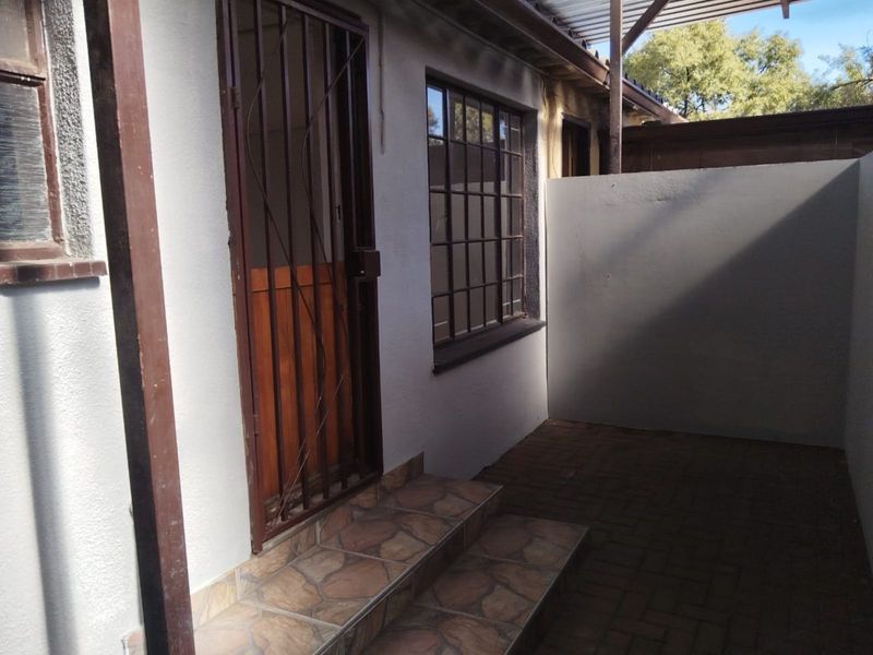 House To Rent in Secunda Central - Photo 1