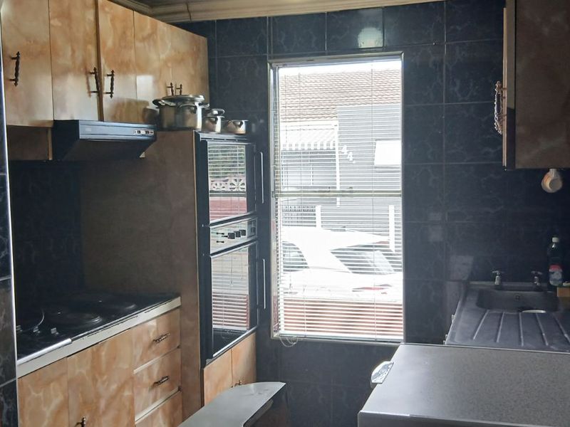 House For Sale in Rocklands - Photo 10