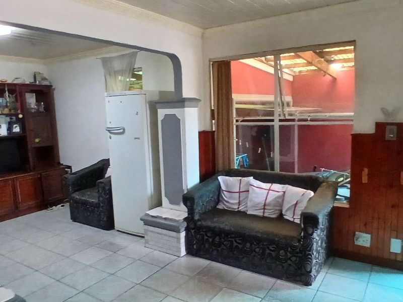 House For Sale in Rocklands - Photo 9