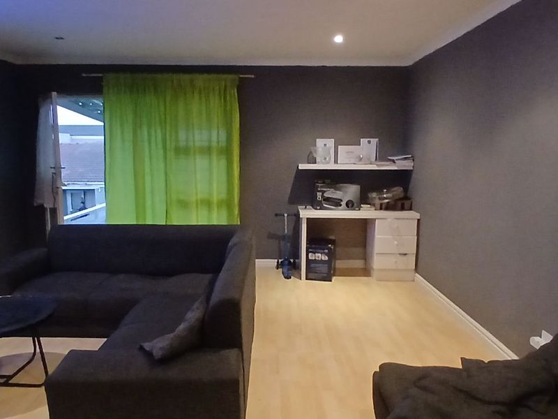 House For Sale in Rocklands - Photo 10