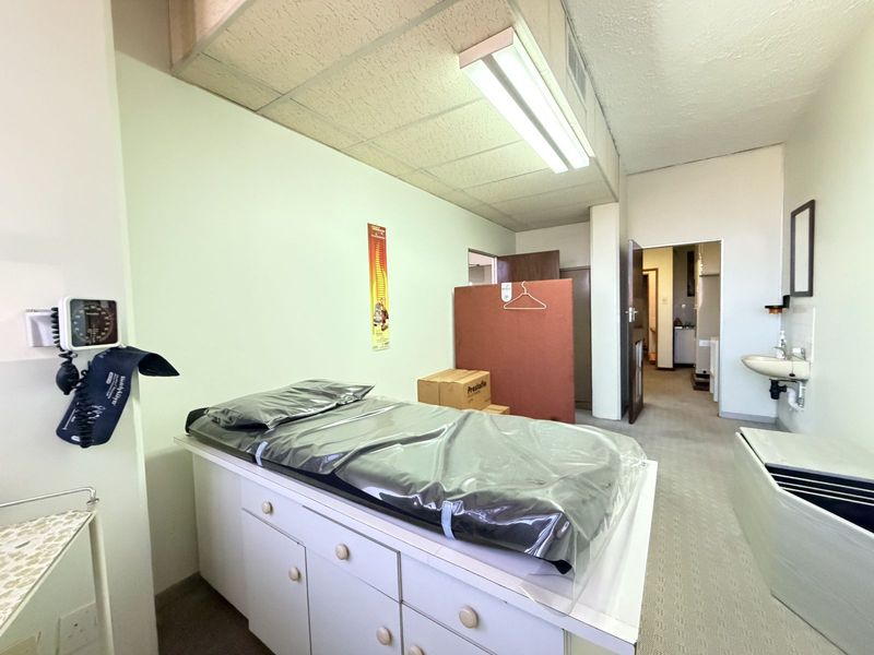 Office To Rent in Durban Central - Photo 6