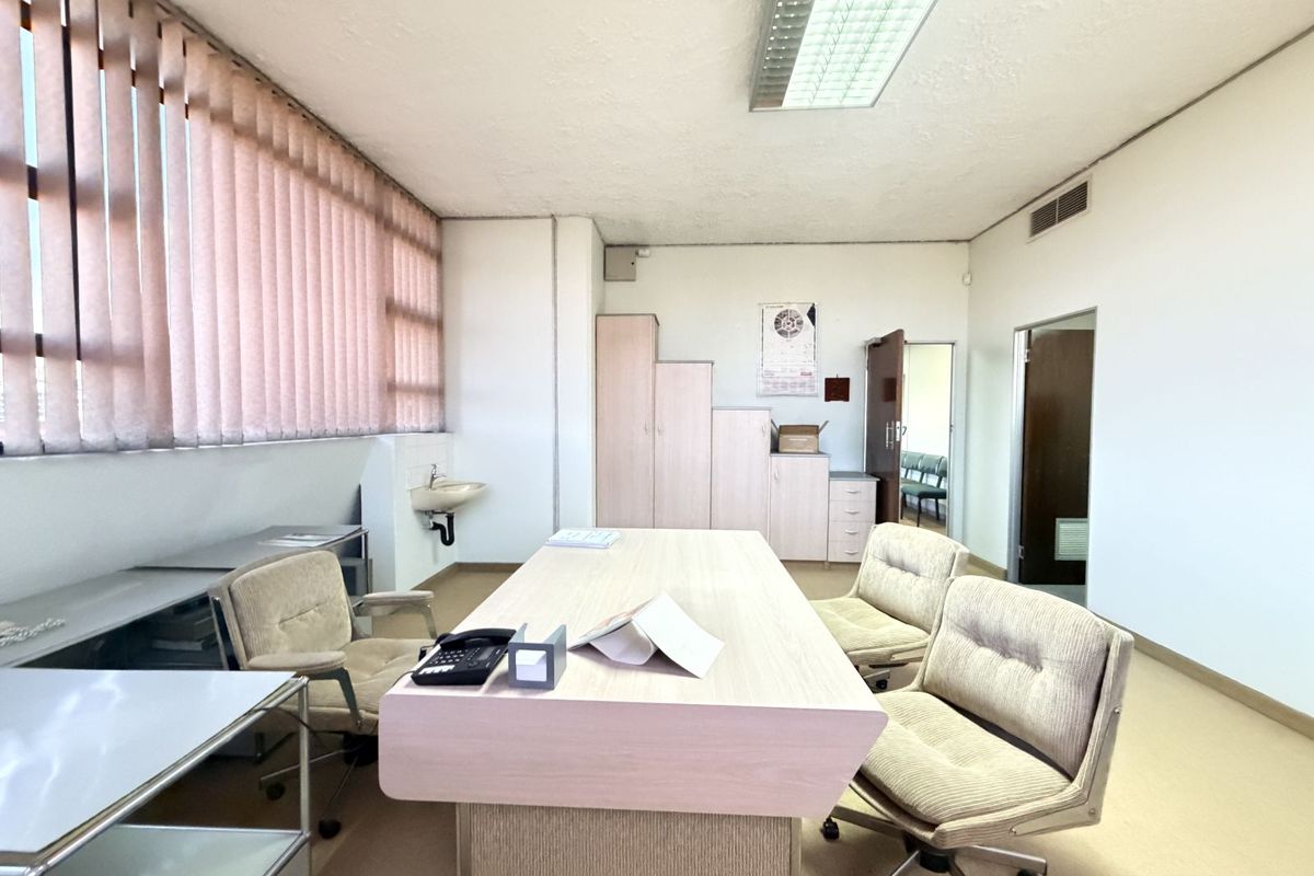 Office To Rent in Durban Central - Photo 3