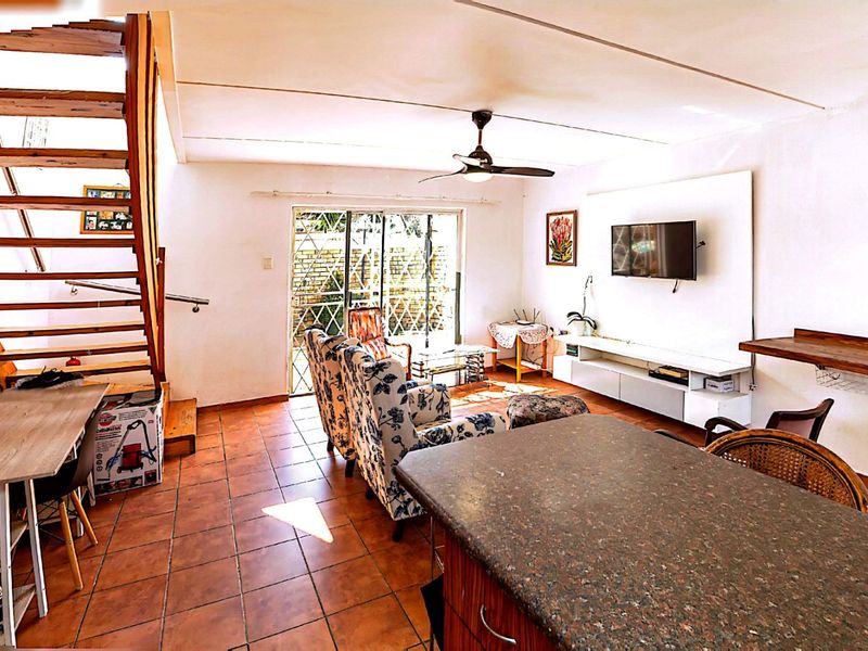 Townhouse For Sale in Strubensvallei - Photo 10