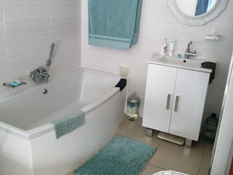 House For Sale in Reyno Ridge - Photo 10