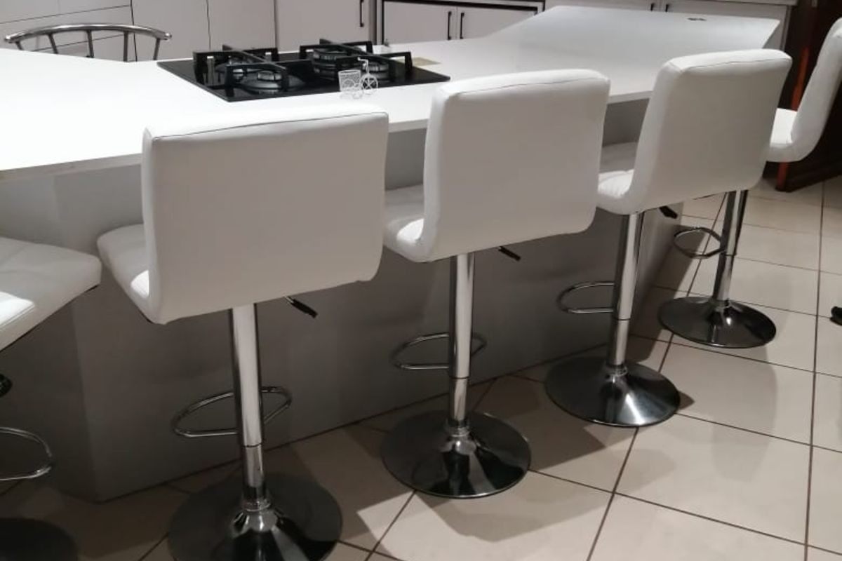 House For Sale in Reyno Ridge - Photo 4