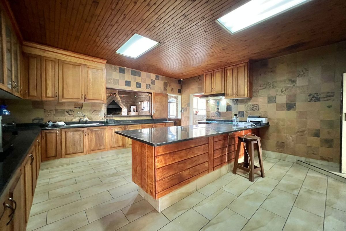 House For Sale in Ermelo Central - Photo 3